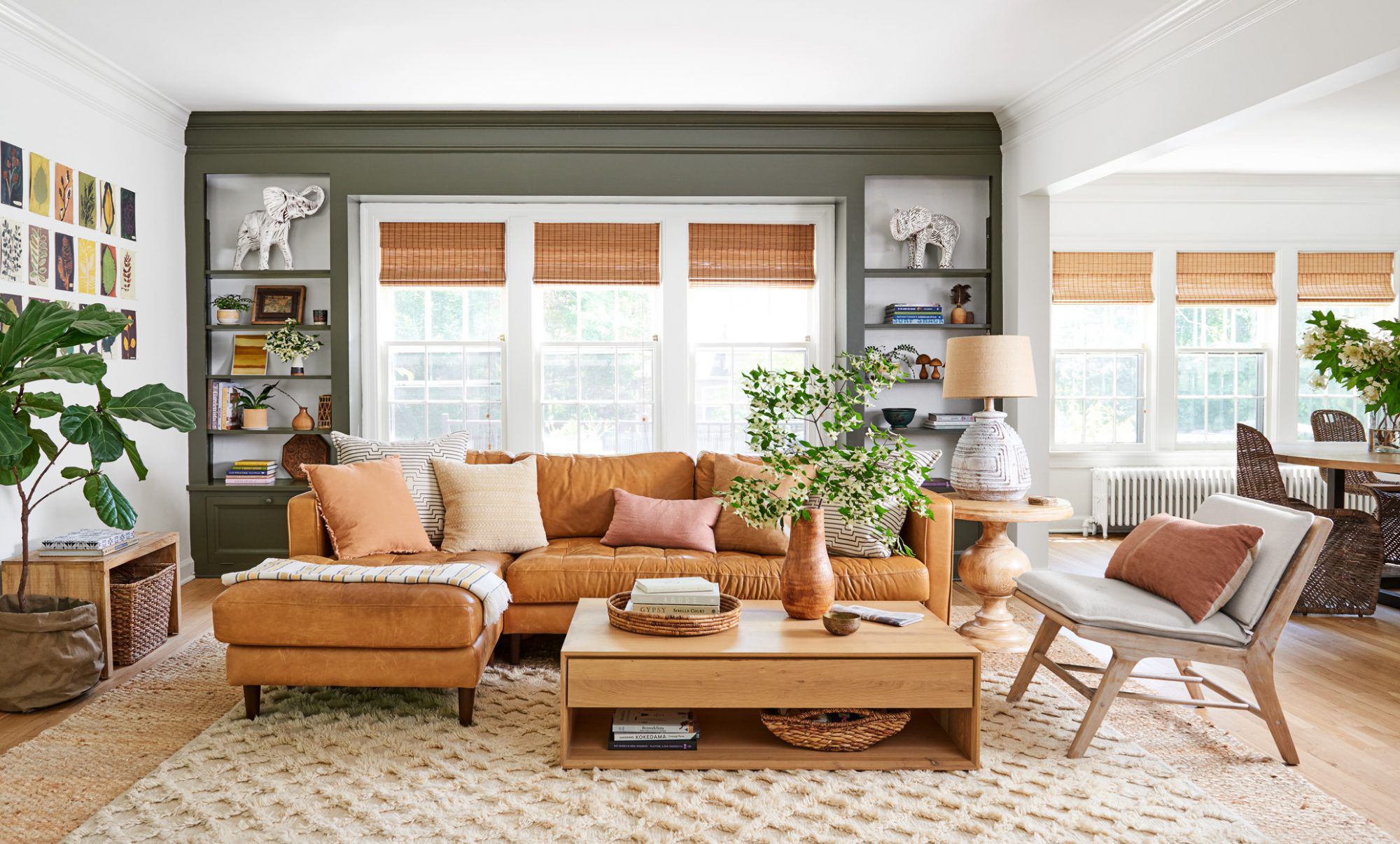 What Colors Go with a Brown Sofa